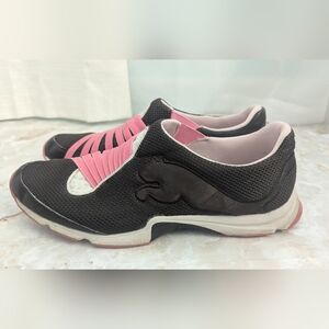 Puma Woman's Shoes Brown Pink Size 11